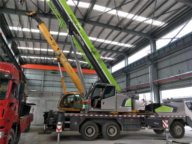 保康县高空车出租需要注意哪些安全事项？